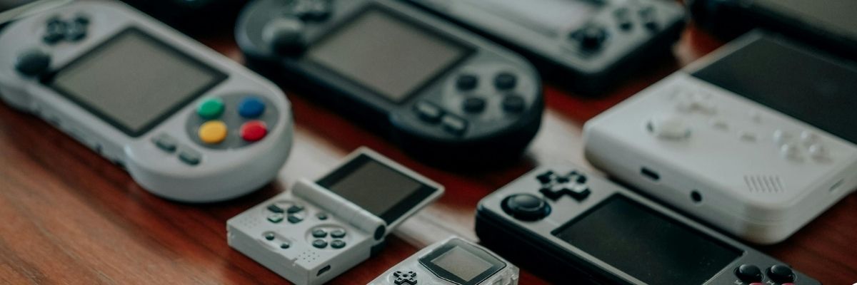 2026 Model Taşınabilir El Konsolu Donanım Karşılaştırması